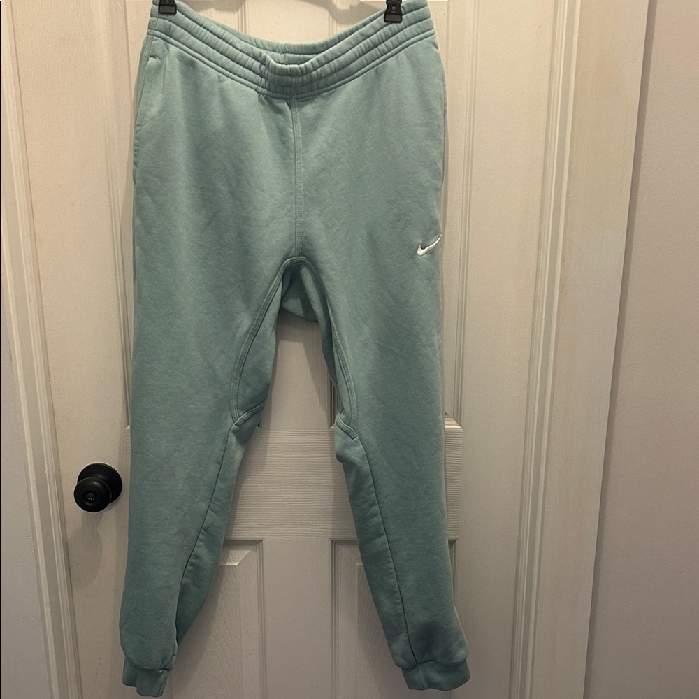 Nike Mens/Womens Mint Joggers